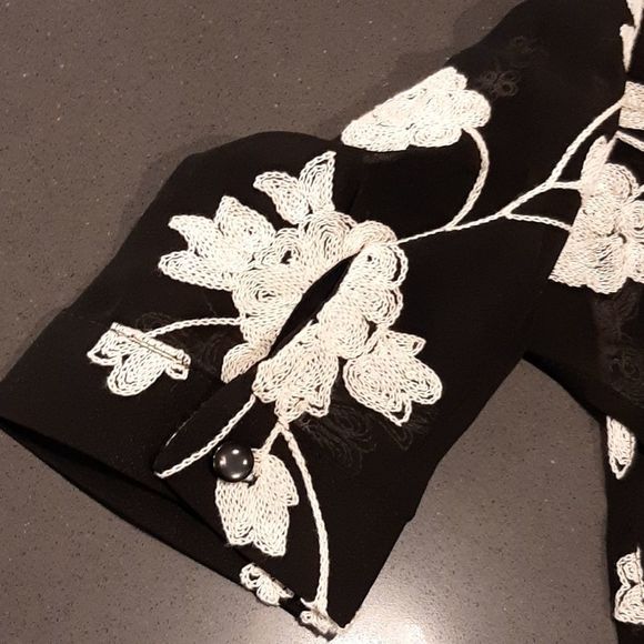 August Silk Black with White Flower Embroidery Flowy Top - Picture 8 of 10